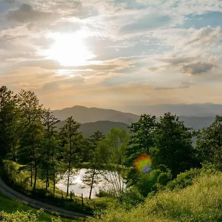 Historic Tuscan ريغلو